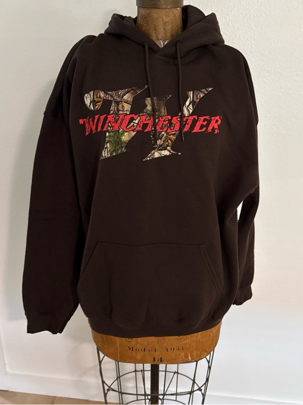 NWT Winchester Brown Graphic Hoodie Size XL